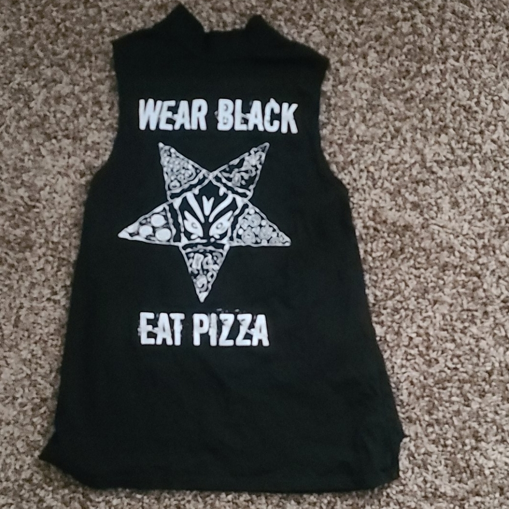 Black craft cult wear black eat pizza shirt